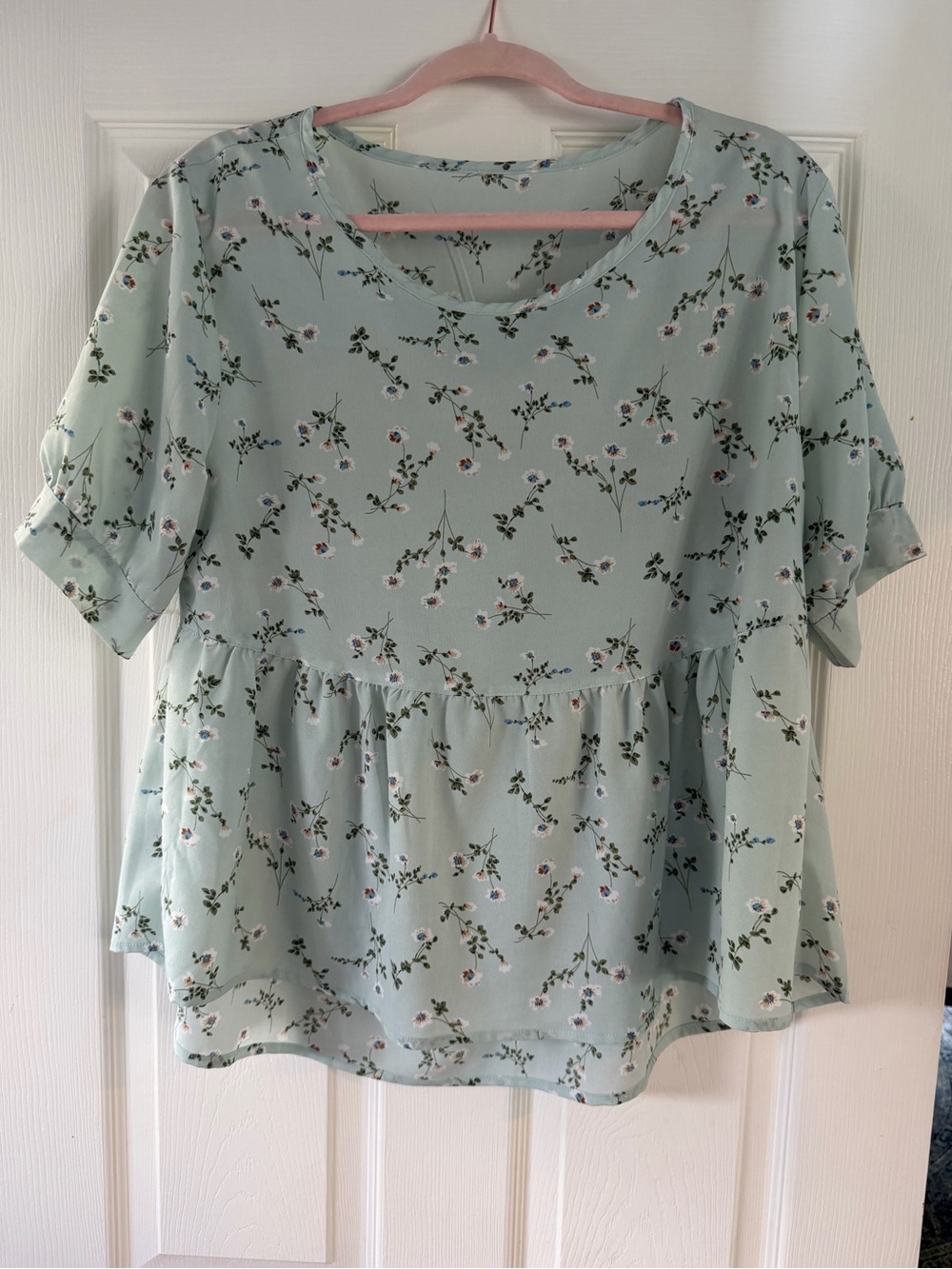 SHEIN Light Green Floral Peplum Blouse
